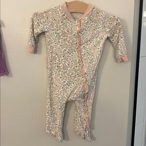 Milkberry floral footie